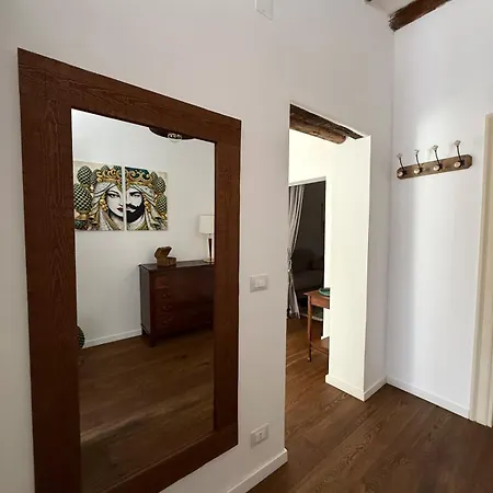 Calderai 18 *